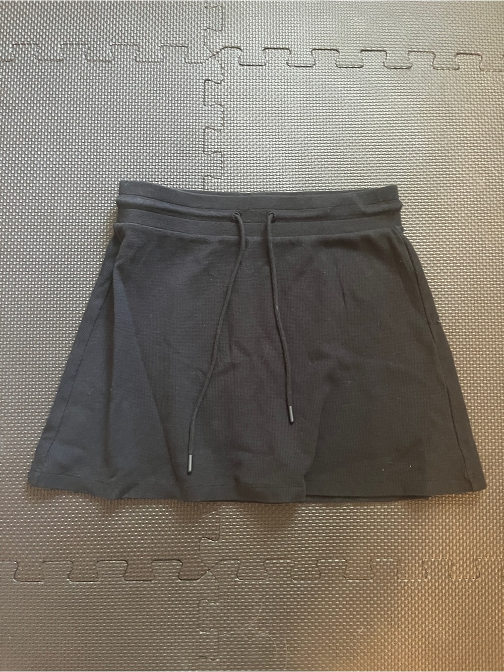 Aritzia Sunday Best EUC black waffle-knit micro skirt XS